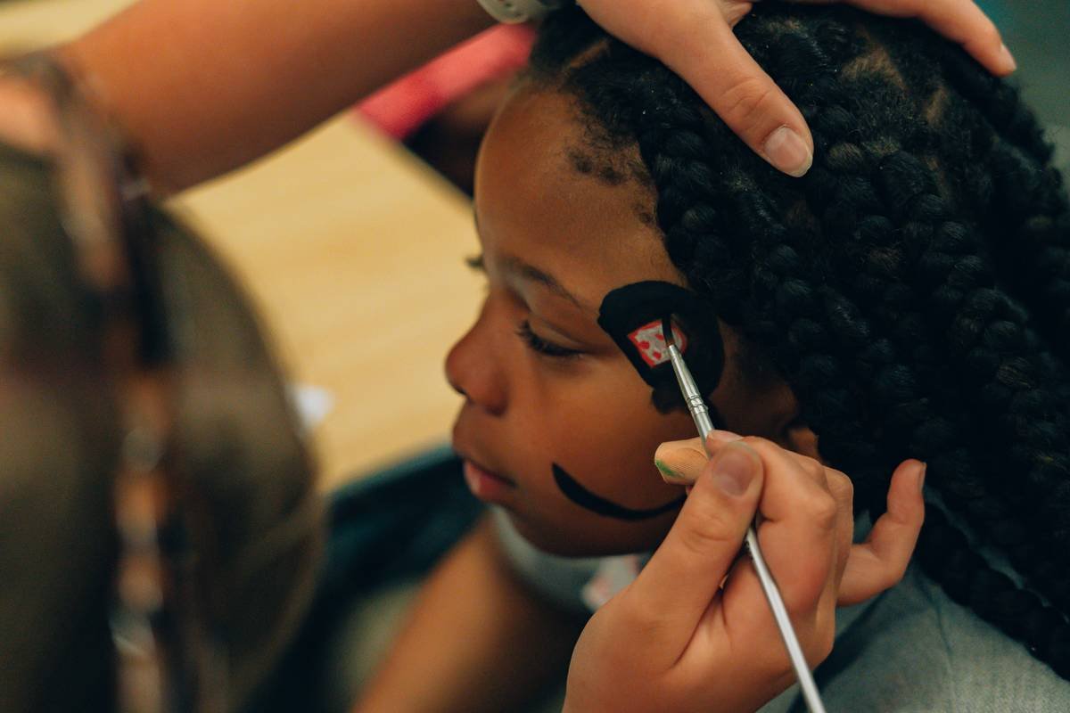Salon Curl Service: Your Expert Guide to Getting & Keeping Perfect Perms in 2024